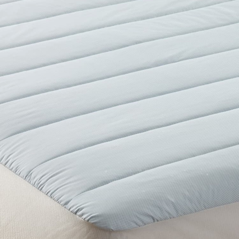 Nordstrom NIP Cooling Down Alternative Mattress Pa - Picture 2 of 10